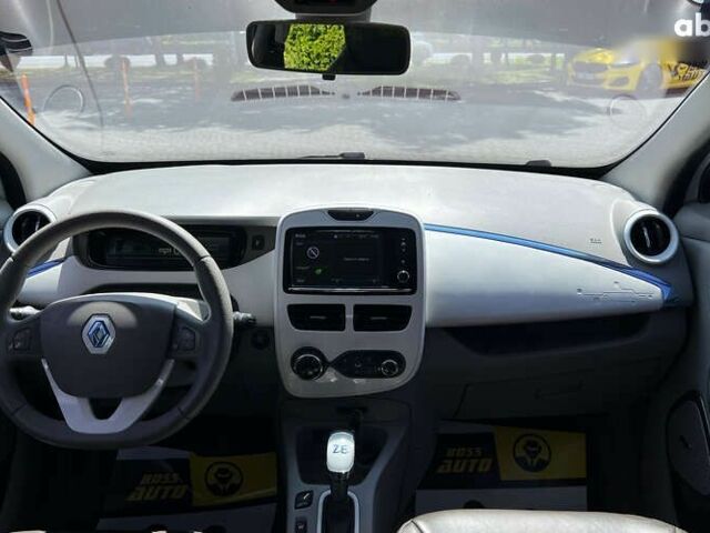 Рено Зое, объемом двигателя 0 л и пробегом 127 тыс. км за 6200 $, фото 10 на Automoto.ua