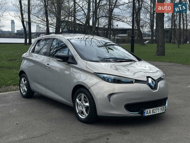 Рено Зое, объемом двигателя 0 л и пробегом 61 тыс. км за 7600 $, фото 1 на Automoto.ua