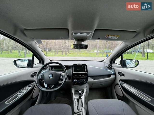 Рено Зое, объемом двигателя 0 л и пробегом 61 тыс. км за 7600 $, фото 9 на Automoto.ua