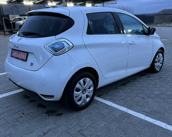 Рено Зое, объемом двигателя 0 л и пробегом 87 тыс. км за 5900 $, фото 4 на Automoto.ua