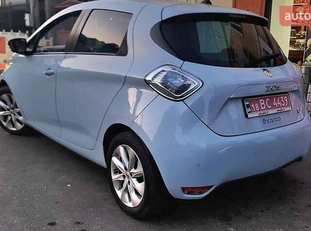 Рено Зое, об'ємом двигуна 0 л та пробігом 118 тис. км за 7700 $, фото 4 на Automoto.ua