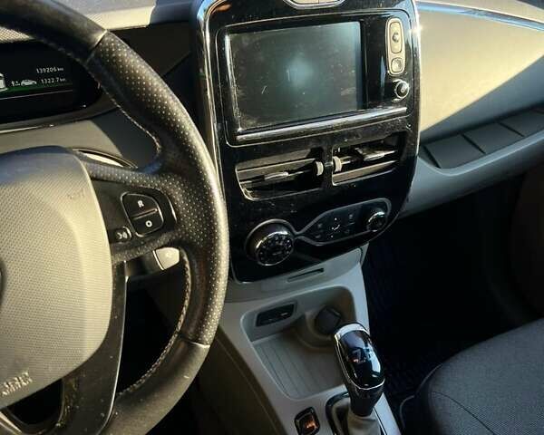Рено Зое, об'ємом двигуна 0 л та пробігом 137 тис. км за 10100 $, фото 9 на Automoto.ua