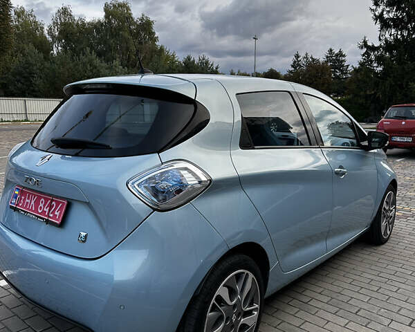 Рено Зое, объемом двигателя 0 л и пробегом 106 тыс. км за 7200 $, фото 4 на Automoto.ua