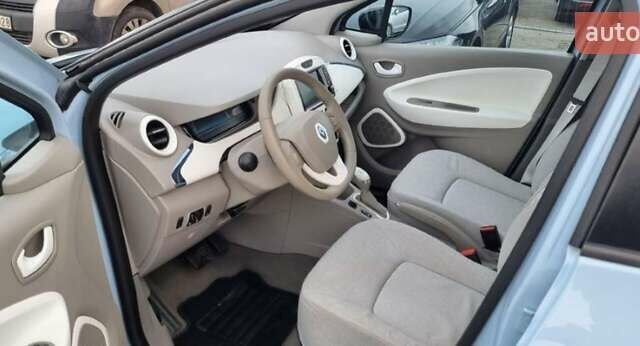 Рено Зое, об'ємом двигуна 0 л та пробігом 118 тис. км за 7700 $, фото 8 на Automoto.ua