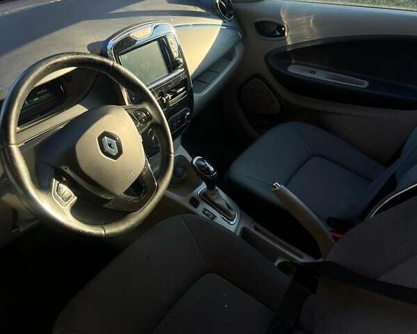 Рено Зое, об'ємом двигуна 0 л та пробігом 137 тис. км за 10100 $, фото 8 на Automoto.ua