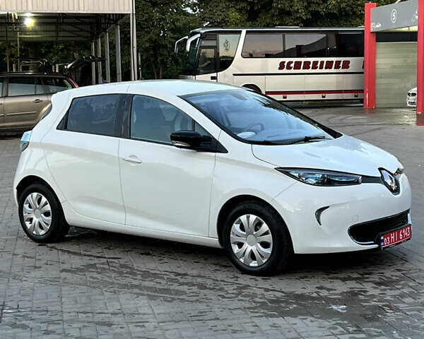 Рено Зое, объемом двигателя 0 л и пробегом 83 тыс. км за 6200 $, фото 10 на Automoto.ua