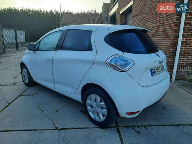 Рено Зое, объемом двигателя 0 л и пробегом 73 тыс. км за 8000 $, фото 6 на Automoto.ua