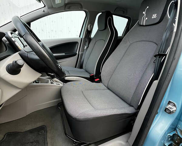 Рено Зое, объемом двигателя 0 л и пробегом 104 тыс. км за 6400 $, фото 12 на Automoto.ua