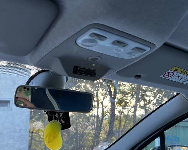 Рено Зое, объемом двигателя 0 л и пробегом 55 тыс. км за 8200 $, фото 8 на Automoto.ua