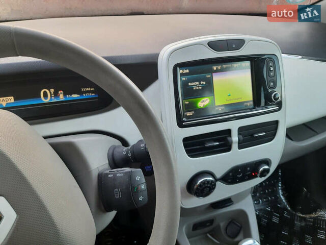 Рено Зое, объемом двигателя 0 л и пробегом 73 тыс. км за 8000 $, фото 2 на Automoto.ua