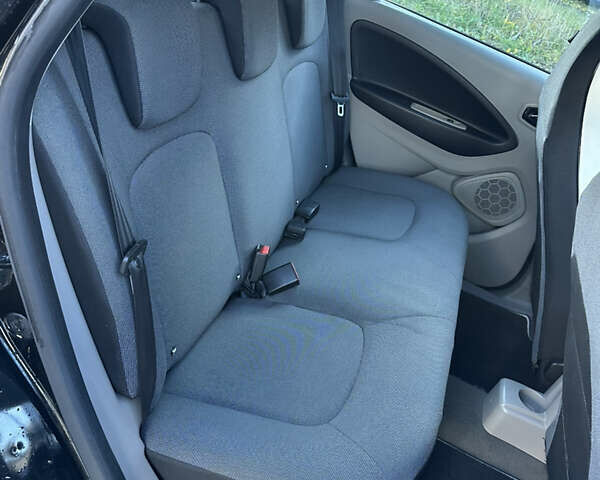 Рено Зое 2015 в Дубно на Automoto.ua Рено Зое, объемом двигателя 0 л и пробегом 90 тыс. км за 6900 $, фото 21 на Automoto.ua