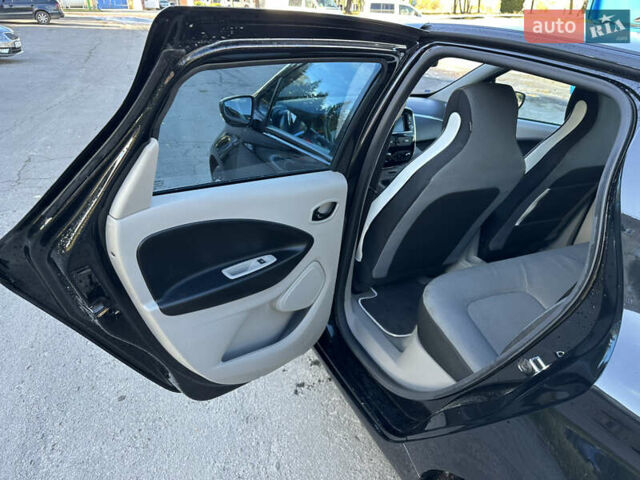 Рено Зое 2015 в Дубно на Automoto.ua Рено Зое, объемом двигателя 0 л и пробегом 90 тыс. км за 6900 $, фото 18 на Automoto.ua