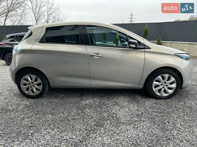 Рено Зое, объемом двигателя 0 л и пробегом 100 тыс. км за 6750 $, фото 1 на Automoto.ua