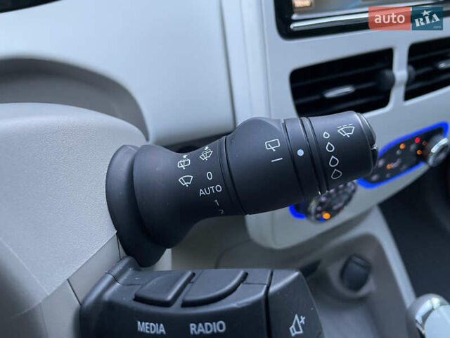 Рено Зое, об'ємом двигуна 0 л та пробігом 145 тис. км за 7299 $, фото 30 на Automoto.ua