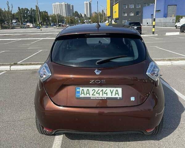 Рено Зое, объемом двигателя 0 л и пробегом 127 тыс. км за 7950 $, фото 16 на Automoto.ua