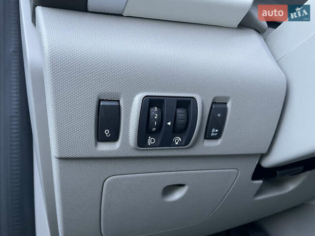 Рено Зое, об'ємом двигуна 0 л та пробігом 145 тис. км за 7299 $, фото 19 на Automoto.ua
