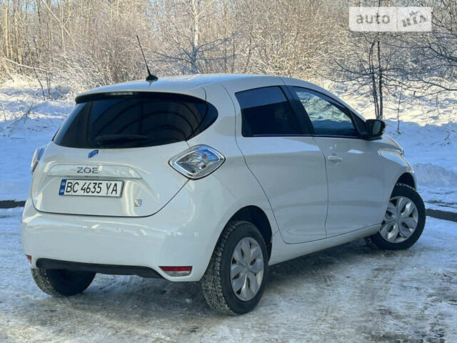 Рено Зое, объемом двигателя 0 л и пробегом 91 тыс. км за 9200 $, фото 19 на Automoto.ua