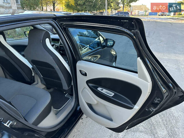 Рено Зое 2015 в Дубно на Automoto.ua Рено Зое, объемом двигателя 0 л и пробегом 90 тыс. км за 6900 $, фото 20 на Automoto.ua