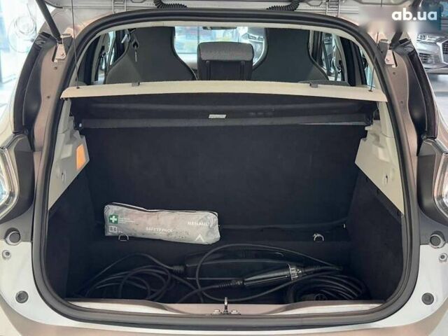 Рено Зое, объемом двигателя 0 л и пробегом 61 тыс. км за 7600 $, фото 16 на Automoto.ua