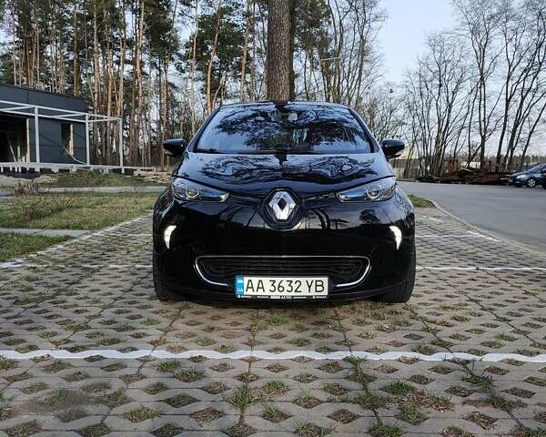 Рено Зое, объемом двигателя 0 л и пробегом 117 тыс. км за 7600 $, фото 2 на Automoto.ua