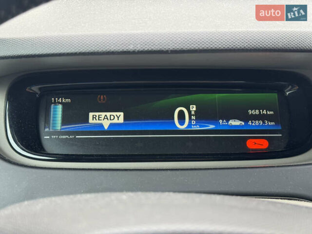 Рено Зое, об'ємом двигуна 0 л та пробігом 96 тис. км за 6800 $, фото 4 на Automoto.ua