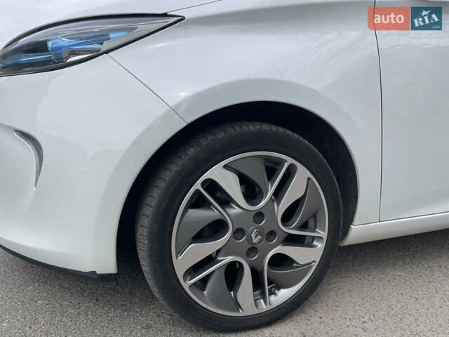 Рено Зое, объемом двигателя 0 л и пробегом 59 тыс. км за 8500 $, фото 8 на Automoto.ua