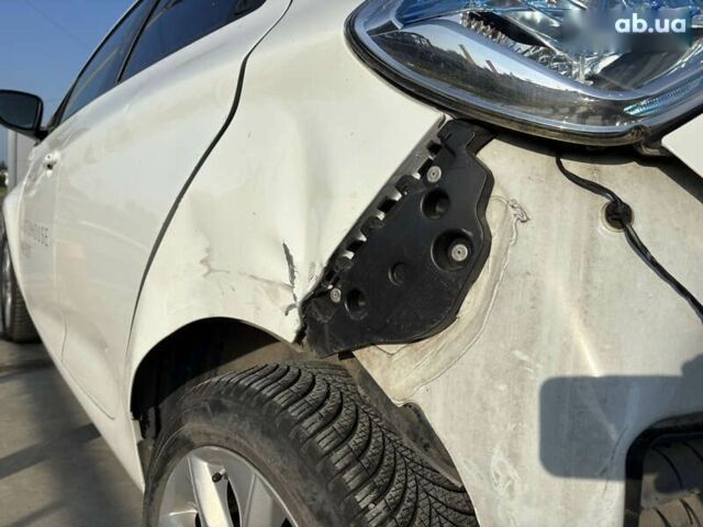Рено Зое, об'ємом двигуна 0 л та пробігом 68 тис. км за 4900 $, фото 10 на Automoto.ua