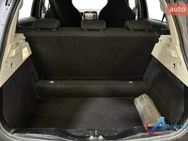 Рено Зое, об'ємом двигуна 0 л та пробігом 117 тис. км за 10999 $, фото 6 на Automoto.ua