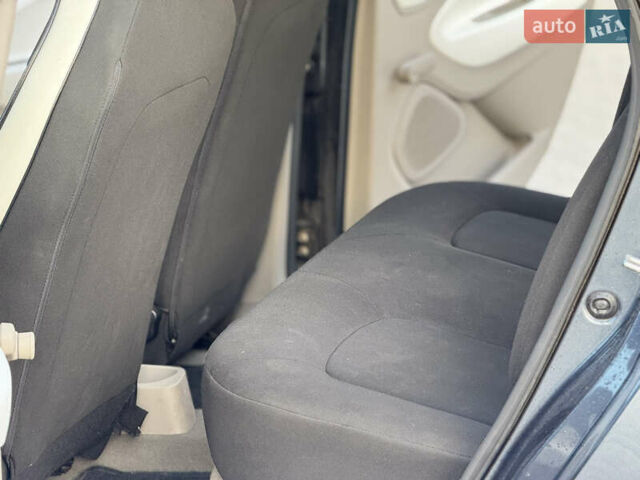 Рено Зое, об'ємом двигуна 0 л та пробігом 142 тис. км за 8500 $, фото 48 на Automoto.ua