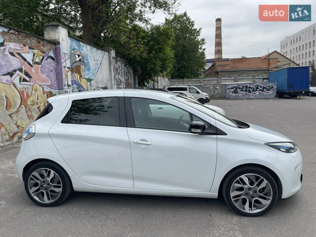 Рено Зое, объемом двигателя 0 л и пробегом 59 тыс. км за 8500 $, фото 2 на Automoto.ua