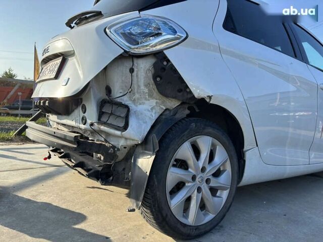 Рено Зое, об'ємом двигуна 0 л та пробігом 68 тис. км за 4900 $, фото 13 на Automoto.ua