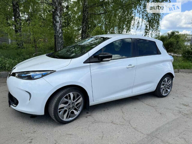 Рено Зое, объемом двигателя 0 л и пробегом 93 тыс. км за 10200 $, фото 14 на Automoto.ua