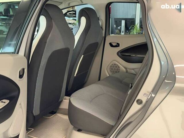 Рено Зое, объемом двигателя 0 л и пробегом 61 тыс. км за 7600 $, фото 27 на Automoto.ua