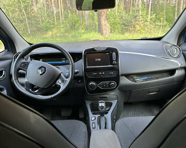 Рено Зое, объемом двигателя 0 л и пробегом 151 тыс. км за 8799 $, фото 29 на Automoto.ua