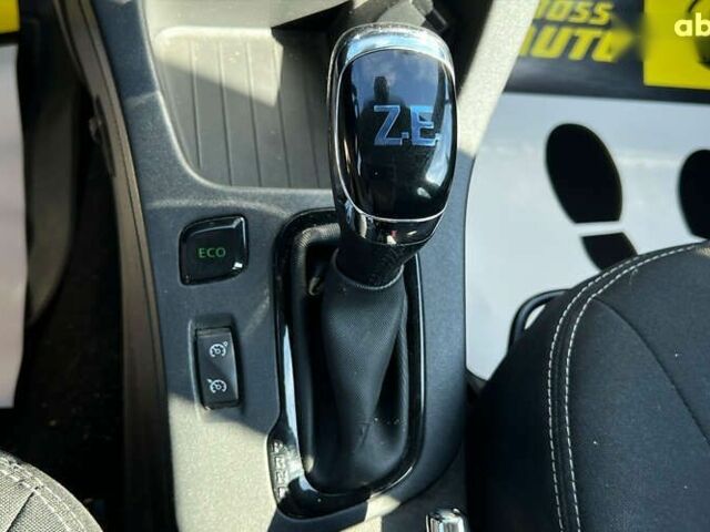 Рено Зое, объемом двигателя 0 л и пробегом 143 тыс. км за 8999 $, фото 19 на Automoto.ua