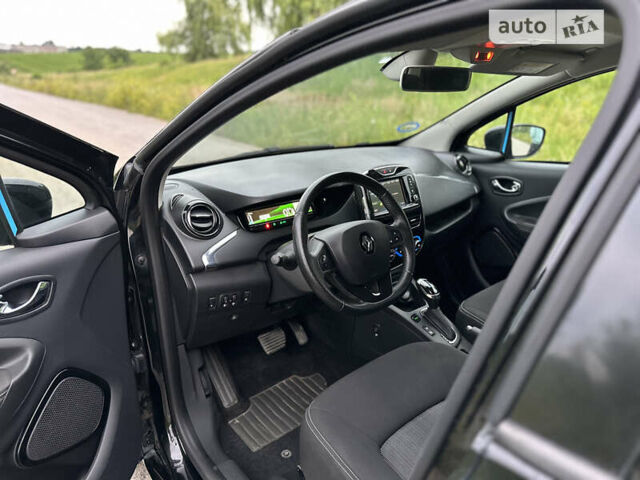 Рено Зое, объемом двигателя 0 л и пробегом 114 тыс. км за 12900 $, фото 33 на Automoto.ua