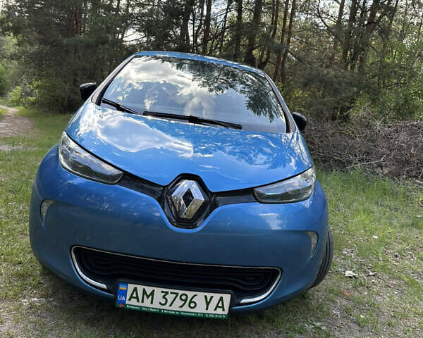 Рено Зое, объемом двигателя 0 л и пробегом 151 тыс. км за 8799 $, фото 18 на Automoto.ua