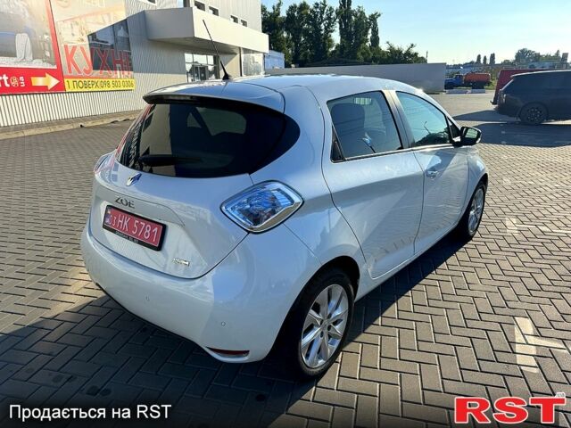 Рено Зое, объемом двигателя 65 л и пробегом 78 тыс. км за 10600 $, фото 7 на Automoto.ua