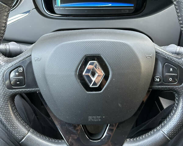 Рено Зое, объемом двигателя 0 л и пробегом 151 тыс. км за 8799 $, фото 37 на Automoto.ua