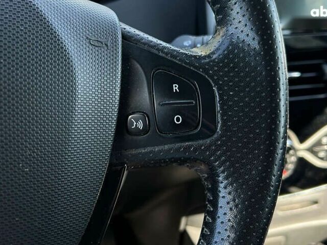 Рено Зое, объемом двигателя 0 л и пробегом 143 тыс. км за 8999 $, фото 22 на Automoto.ua