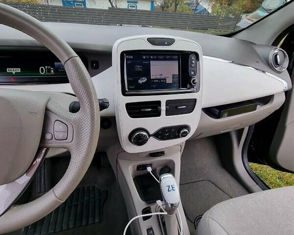 Рено Зое, объемом двигателя 0 л и пробегом 32 тыс. км за 9650 $, фото 17 на Automoto.ua