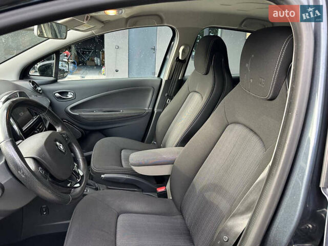Рено Зое, объемом двигателя 0 л и пробегом 157 тыс. км за 8650 $, фото 7 на Automoto.ua