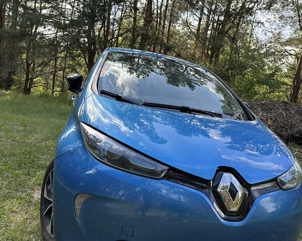 Рено Зое, объемом двигателя 0 л и пробегом 151 тыс. км за 8799 $, фото 20 на Automoto.ua