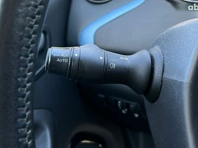 Рено Зое, объемом двигателя 0 л и пробегом 143 тыс. км за 8999 $, фото 23 на Automoto.ua