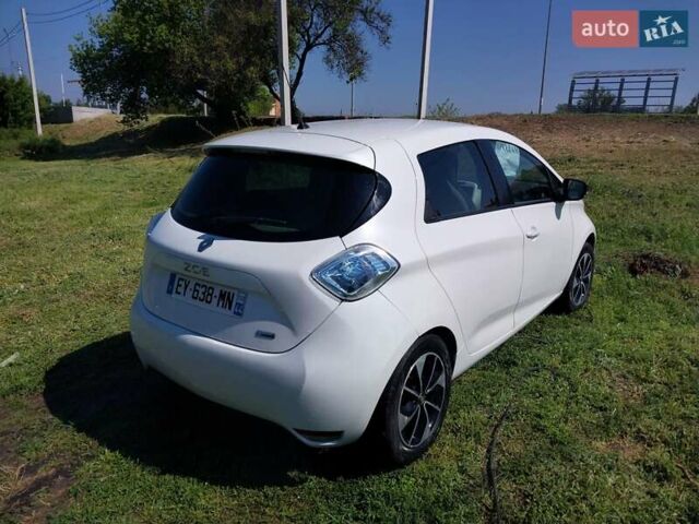 Рено Зое, объемом двигателя 0 л и пробегом 91 тыс. км за 9650 $, фото 5 на Automoto.ua
