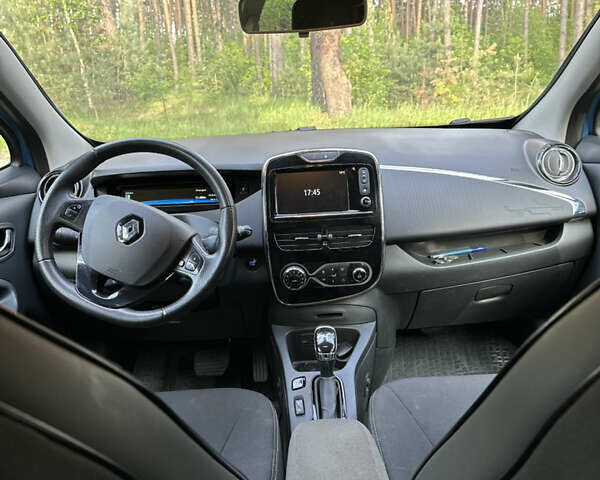 Рено Зое, объемом двигателя 0 л и пробегом 151 тыс. км за 8799 $, фото 30 на Automoto.ua