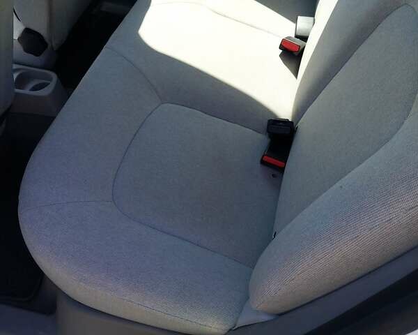 Рено Зое, объемом двигателя 0 л и пробегом 91 тыс. км за 9800 $, фото 10 на Automoto.ua