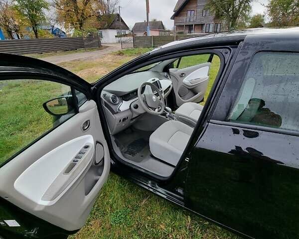 Рено Зое, объемом двигателя 0 л и пробегом 32 тыс. км за 9650 $, фото 12 на Automoto.ua