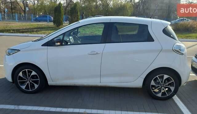 Рено Зое, объемом двигателя 0 л и пробегом 149 тыс. км за 10300 $, фото 3 на Automoto.ua