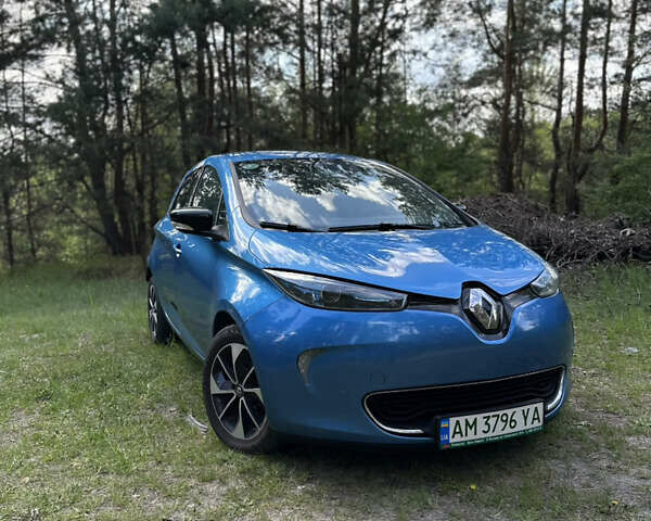 Рено Зое, объемом двигателя 0 л и пробегом 151 тыс. км за 8799 $, фото 3 на Automoto.ua